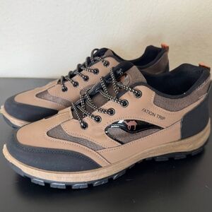Men's Tan and Black Hiking Shoes Size 44